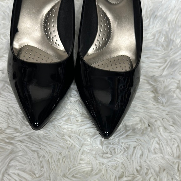 Dexflex Comfort Black Heels Sleek Design - Picture 12 of 14